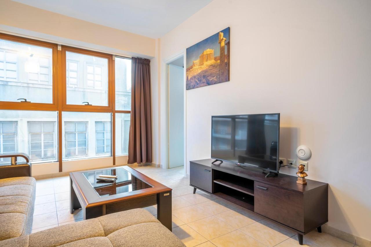 2 Bedroom Renovated Apartment With A View Atény Exteriér fotografie